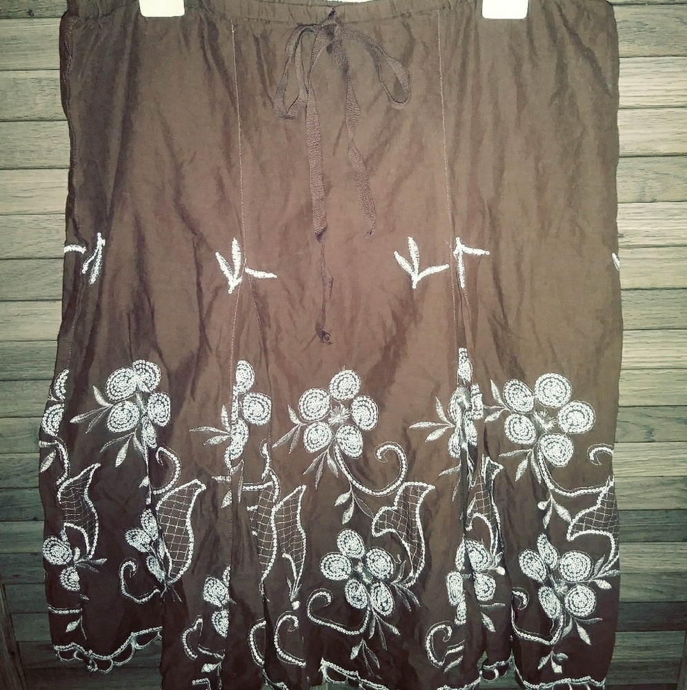 3/$5💟 Embroidered Skirt**Bundle & Save!!**